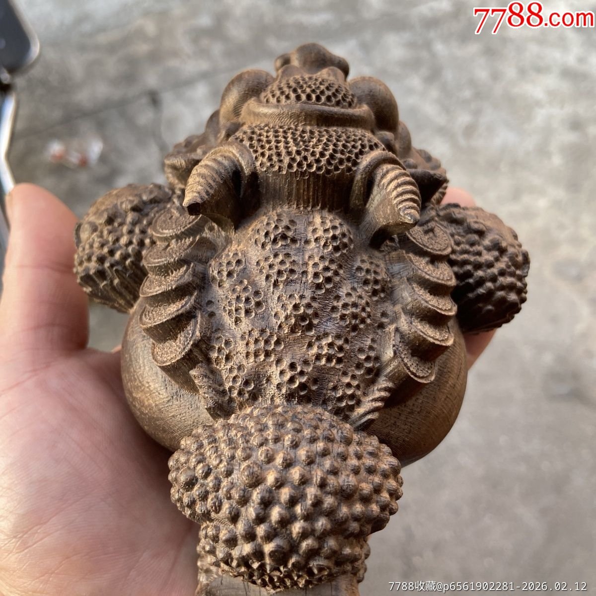 12221河南王先生沉香木雕