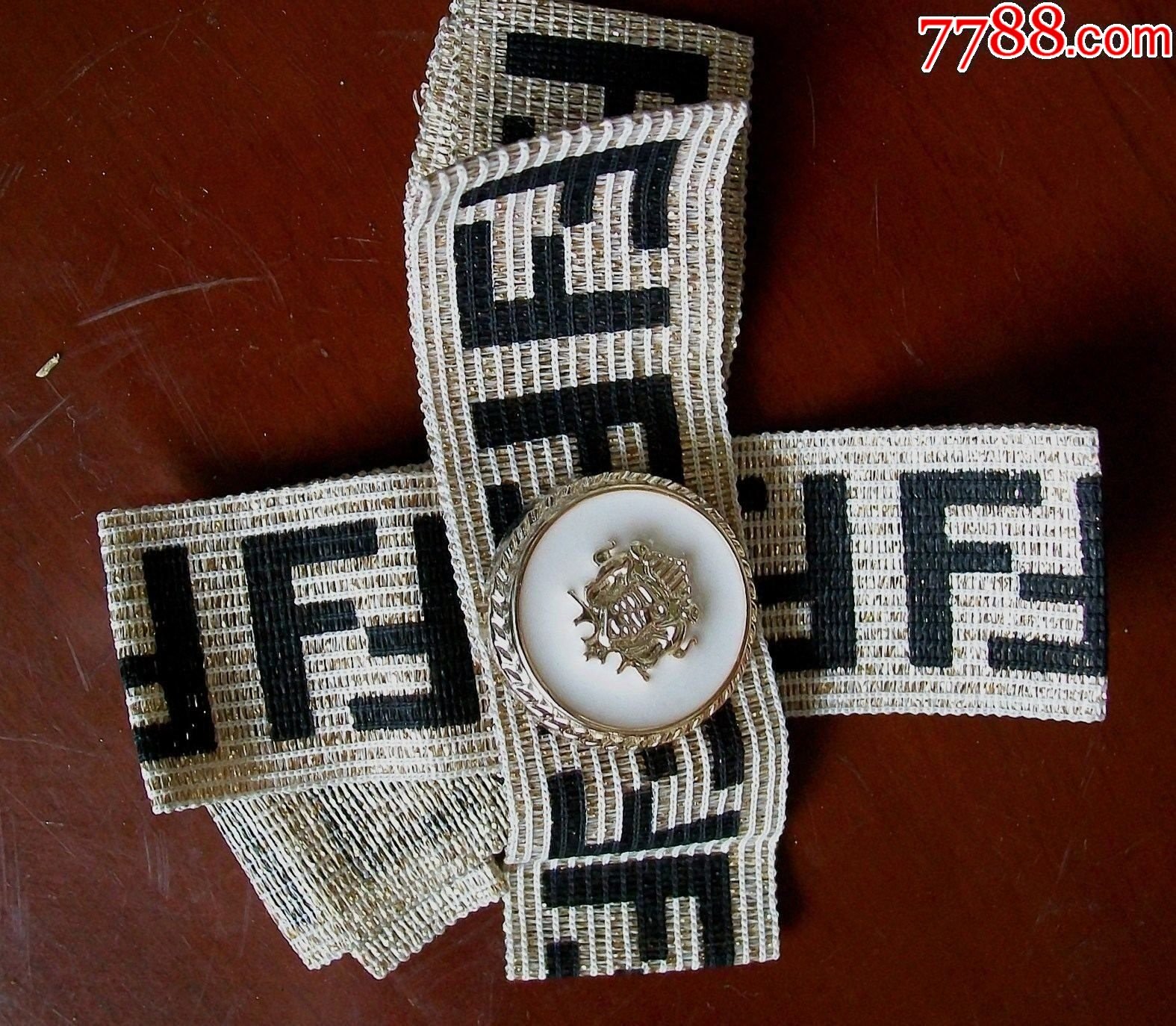 03612江西陈先生胸针