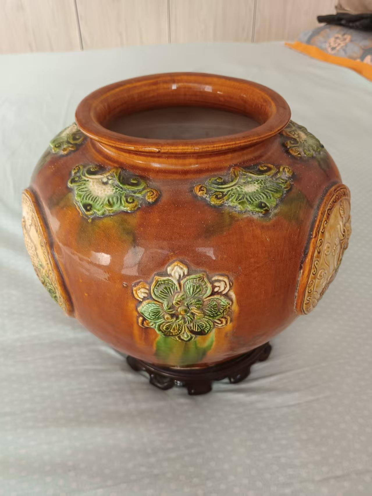 120124施爱民藻纹罐