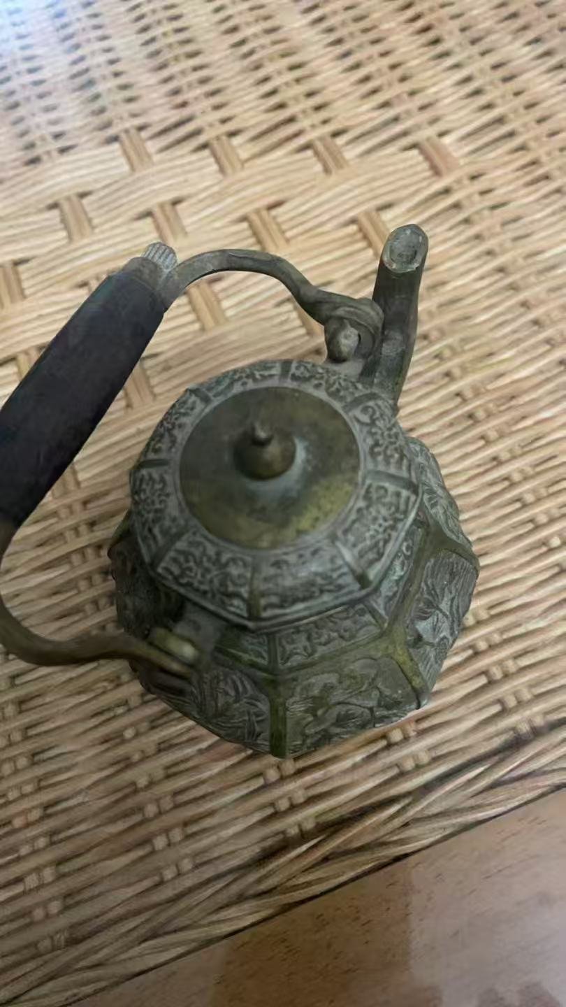 120149施先生铜壶